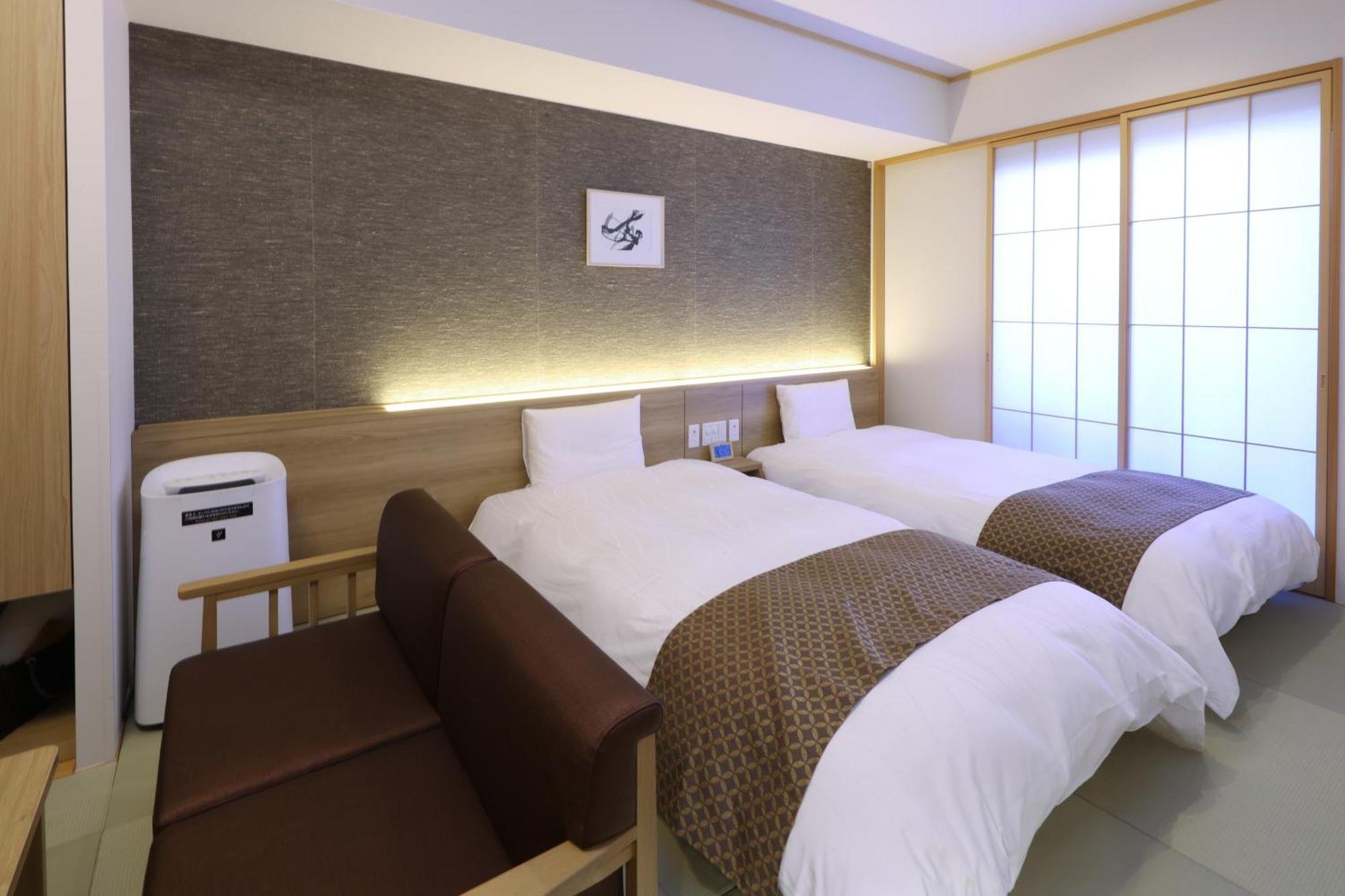 Dormy Inn Premium Ginza Tokyo Esterno foto